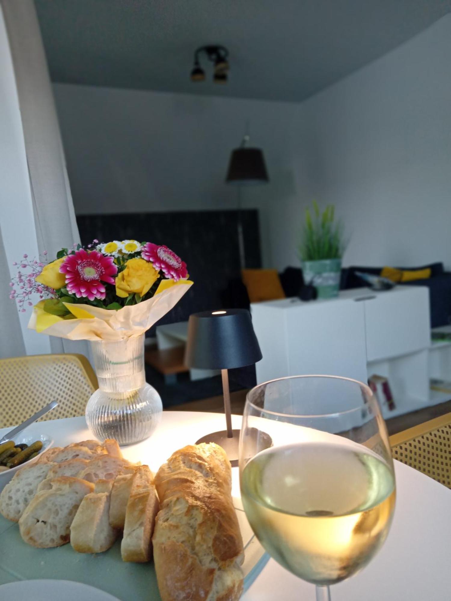 Apartmenthaus Am Kaiser-Wilhelm-Park Detmold Eksteriør billede